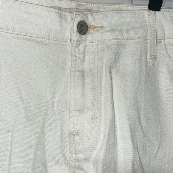 Levi’s Cream Stretch Denim Size 16 EUC - Picture 5 of 13